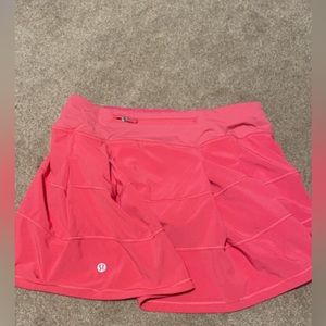 BRAND NEW sonic pink lululemon skirt!!